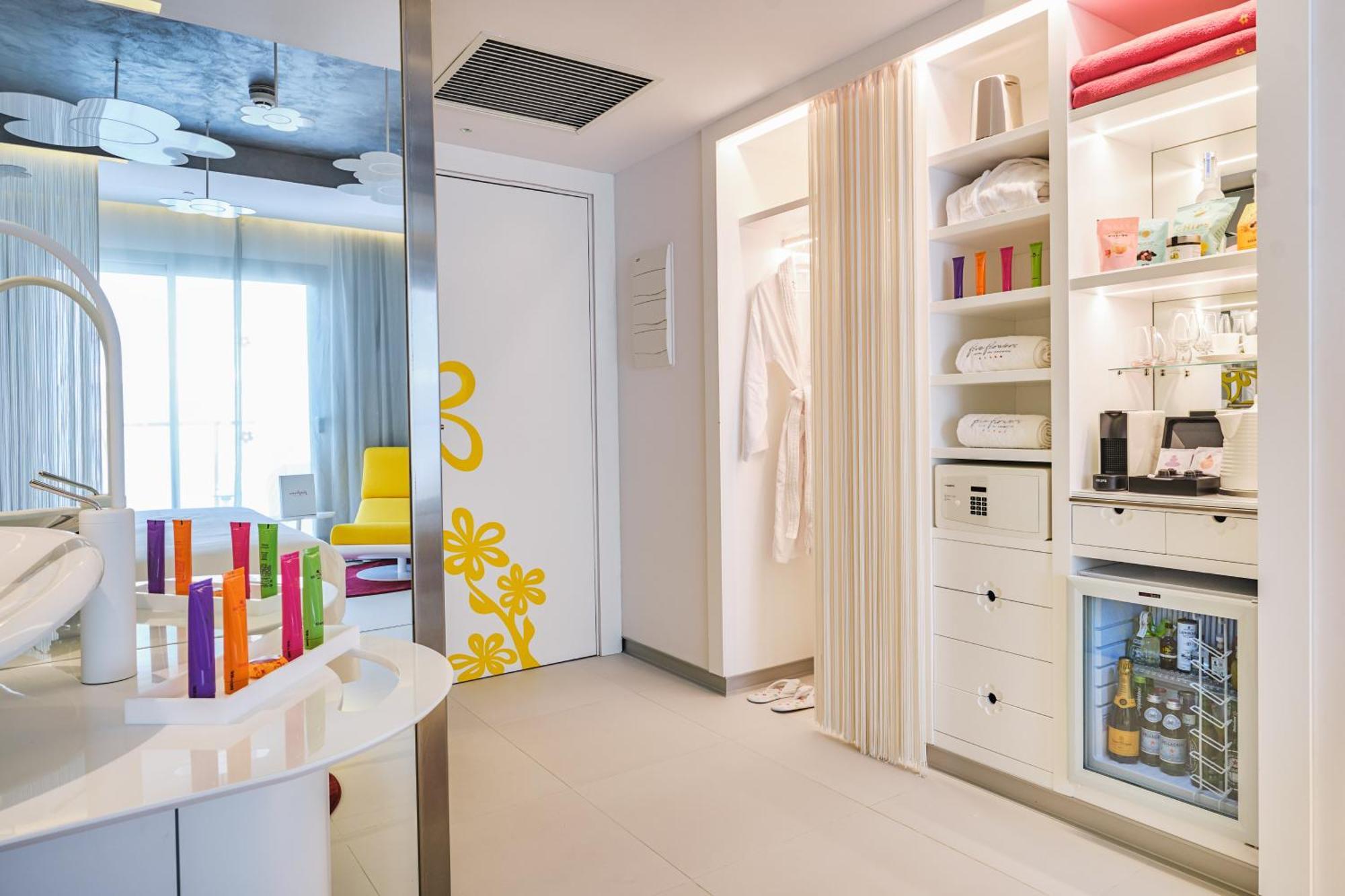 Five Flowers Hotel Formentera, Member Of Melia Collection Es Pujols Eksteriør billede