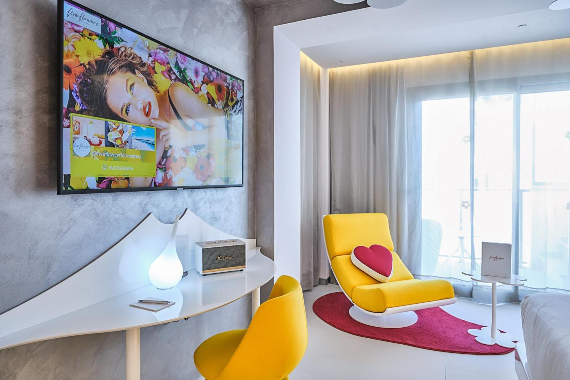 Five Flowers Hotel Formentera, Member Of Melia Collection Es Pujols Eksteriør billede